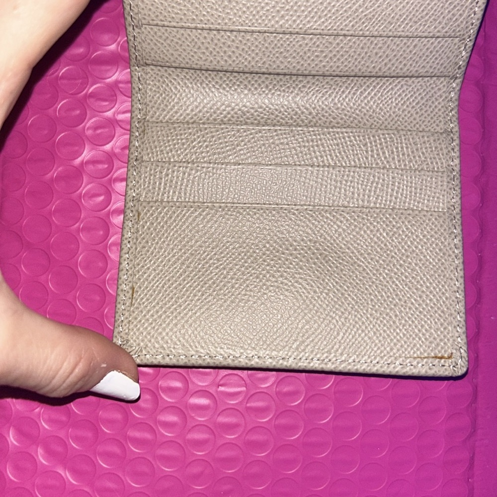 Dooney and Bourke wallet tan/beige with silver hardware, EUC - Picture 5 of 9